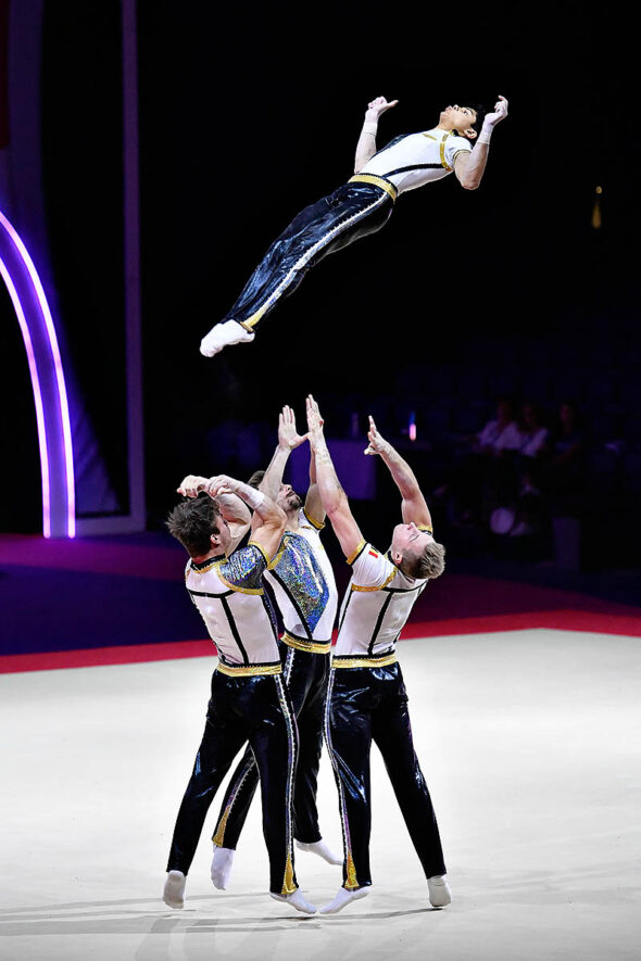 _D598929_Acrobatic_gymnastics_sports_photographer